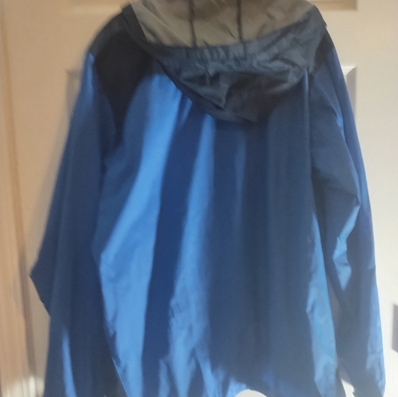 Columbia Men's Sz. Large Rain jacket 🌧️☔ - Picture 3 of 9